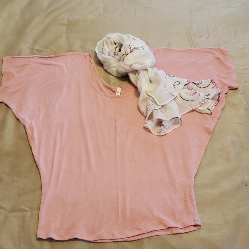 Active USA Small Pink Shirt